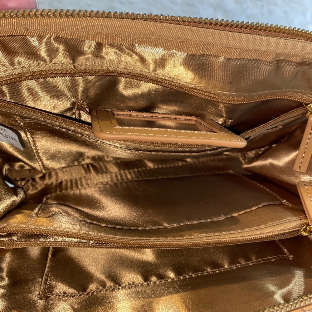 Joy & Man Leather Shoulder bag in Tan in almost new condition - Picture 5 of 8